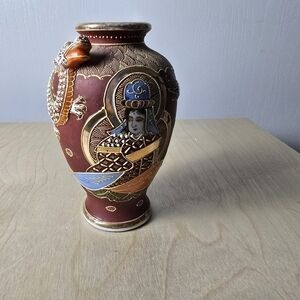Vintage Japanese Satsuma Vase - Multicolor